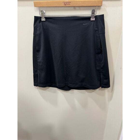 Nike Skort - Picture 1 of 2